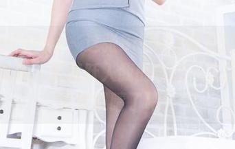Beautyleg – 这张Brindy的长腿，不用圣光照，直接跃入我的视线，这款套图也太吸睛了吧！