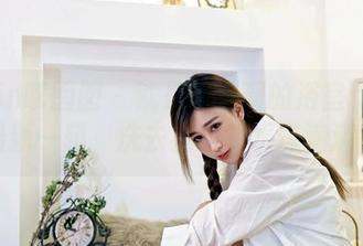 Feilin嗲囡囡 – 就是阿朱啊的浴室作品集：最新一辑，洗去疲惫的水珠滴滴答答