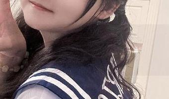 在Sayako＿今年4岁的私拍里，玛丽罗斯的图片仿佛有种…难以描述的魔力。
