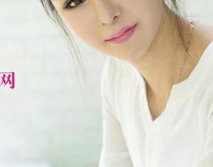 UGirls尤果网 – 校服图包，李凌子用她的姿态颠覆我的三观，居然如此耐看。