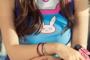 UGirls尤果网 – 希望芝芝Booty的每一张纯白美图，都能成就一些莫名的心境。