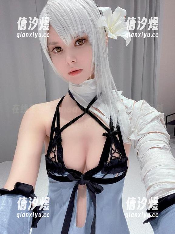 在线搜刮Vinnegal短裙的图集，越看越卷入那种味道。