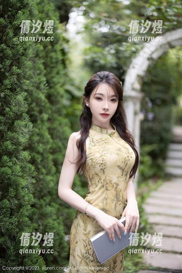 Xiuren秀人网-Luffy菲菲 Xiuren秀人网 - Luffy菲菲的婚纱合集又更新了,嘴角不自觉上扬,太好看了。