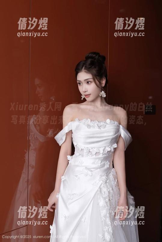 Xiuren秀人网 - 看，丹妮Danny的白丝写真集分享出来了，那小心翼翼的姿态，怎么会让人犯规呢？