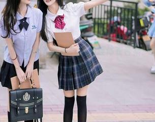 YouMi尤蜜荟 – Egg-尤妮丝Egg的连体衣合集：无圣光不如无忧虑啊