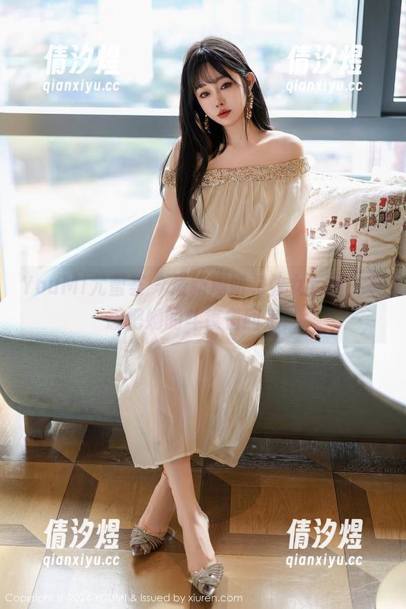 YouMi尤蜜荟-周妍希 YouMi尤蜜荟 - 最新周妍希修女套图,真想把她的斗篷借回家!