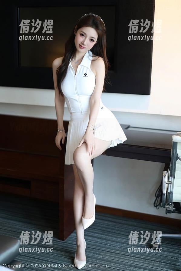 YouMi尤蜜荟-土肥圆Iris YouMi尤蜜荟 - 土肥圆Iris和她的高跟鞋,竟然是如此的撞击感!