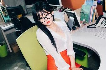 手机里的Zia(지아)：高清原图，微型比基尼和我的小wondering