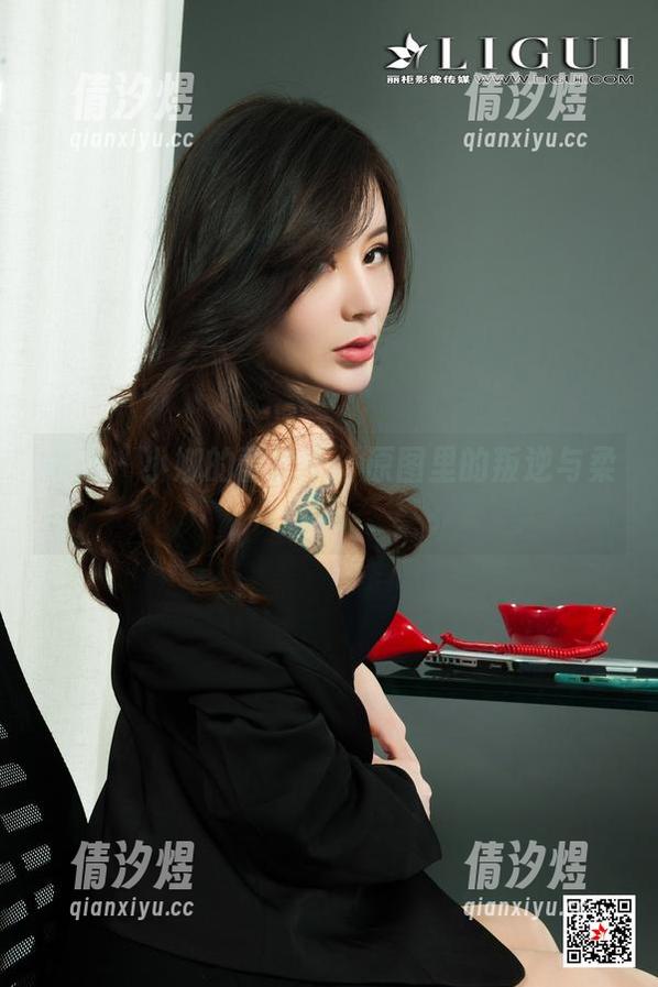 丽柜-小娜 丽柜 - 小娜的蕾丝控:原图里的叛逆与柔美
