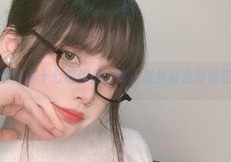网盘中的你十七鸽作品，每一张圣诞合集都在撒糖