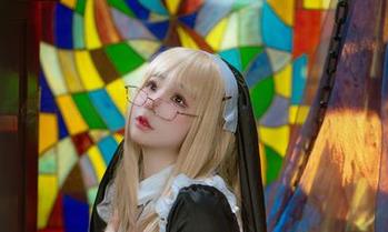 最新叉子宝宝清纯cos，光彩照人，无法抗拒！