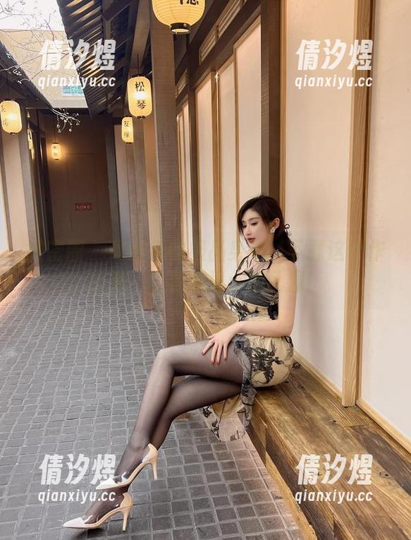 微密圈 - 周妍希的极品身材：下载这个作品集，让你心里小鹿乱撞！