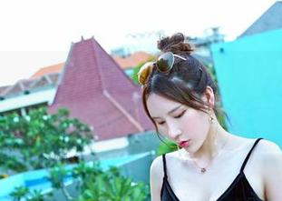 嗲囡囡 – 随手拍的夏日瞬间，伍月yuer：高清写真集，看得我口水直流。