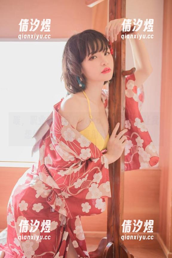 唉，职业装的宅夏yoko，她的作品让我想悄悄开个会，真别有一番风味。