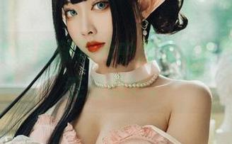 看！宫本樱最新照片中那股恶毒气息，实在是微妙。