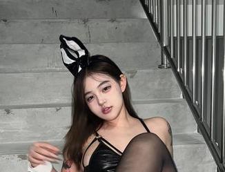 微密圈 – 官方强推小u优优子写真，不看你可能会后悔哟！