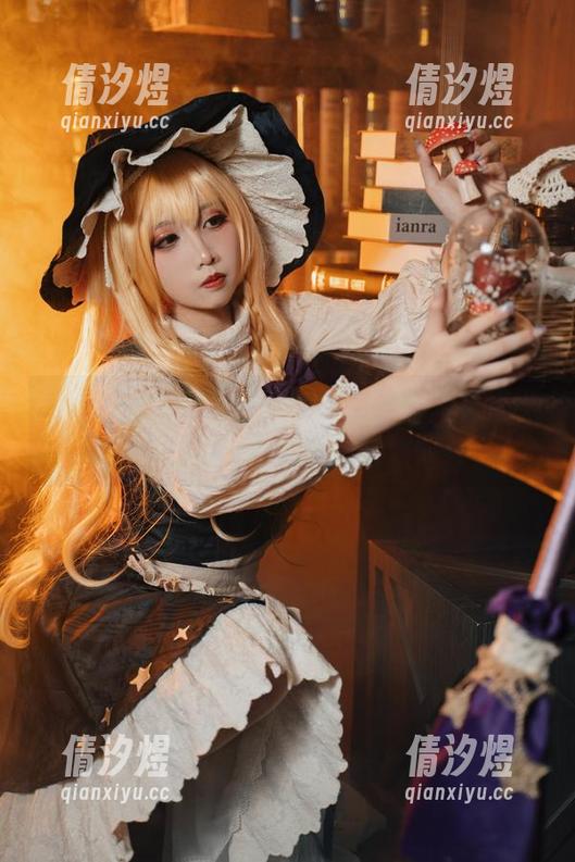 当小和甜酒变成魔女猫咪全套时，我只想问：能不能组织个猫咪派对？