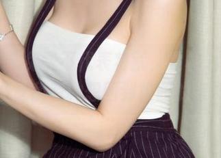 尤果网 – 免费不代表将就，霓梓心的学妹美图让我有种想回到校园的错觉。