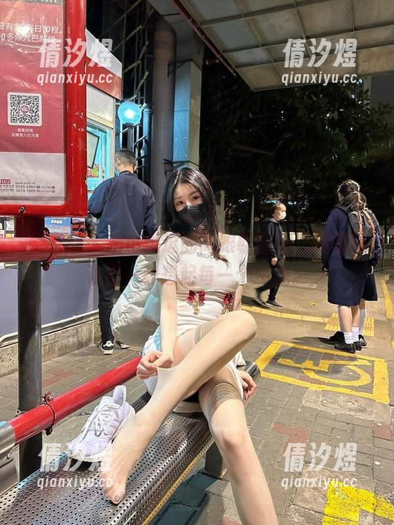 是小逗逗 微密圈 - 是小逗逗的高跟鞋图包,高清到让你一秒想起每一个步伐。
