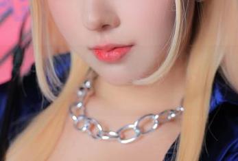 杏仁曲奇与她的秘书图册：文件背后的小尬聊