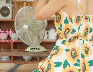 梦丝女神 – “花月舞”的私拍图集，剧情简直是随便穿插了几张让人瞠目结舌的画面。