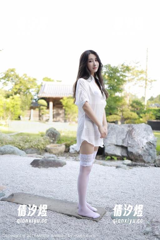 模范学院 - Wendy智秀的写真秀：带你潇洒游戏死库水，不再是沉闷的搭配！