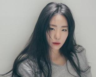 波萝社 – Monkey_小潘鼠的女神写真图册值得一看，但必须带着一定程度的心理准备，不然会失控的。