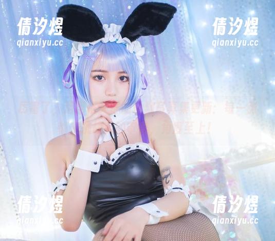 洛丽塔大哥 厉害了,洛丽塔大哥的瑜伽写真集更新:每一张都在挑战我的审美,角度至上!