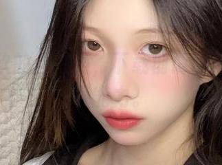 清青琴玖的自拍照，下载前请自备心理承受能力。