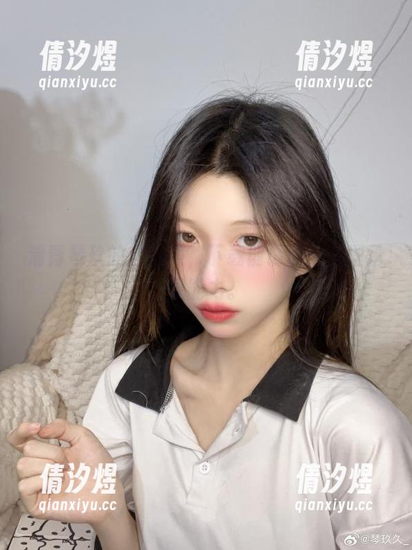 清青琴玖的自拍照，下载前请自备心理承受能力。
