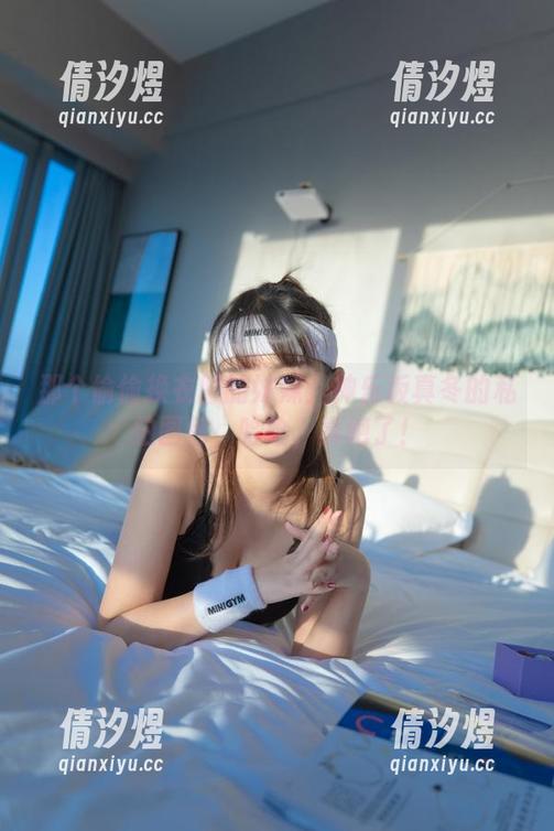 那个偷偷换衣服的妹妹：神乐坂真冬的私拍图包，哈哈，真绝了！
