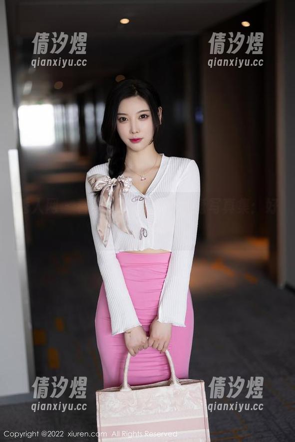秀人网-Lucky沈欢欣 秀人网 - 看Lucky沈欢欣圣诞写真集:好吧,我投降了