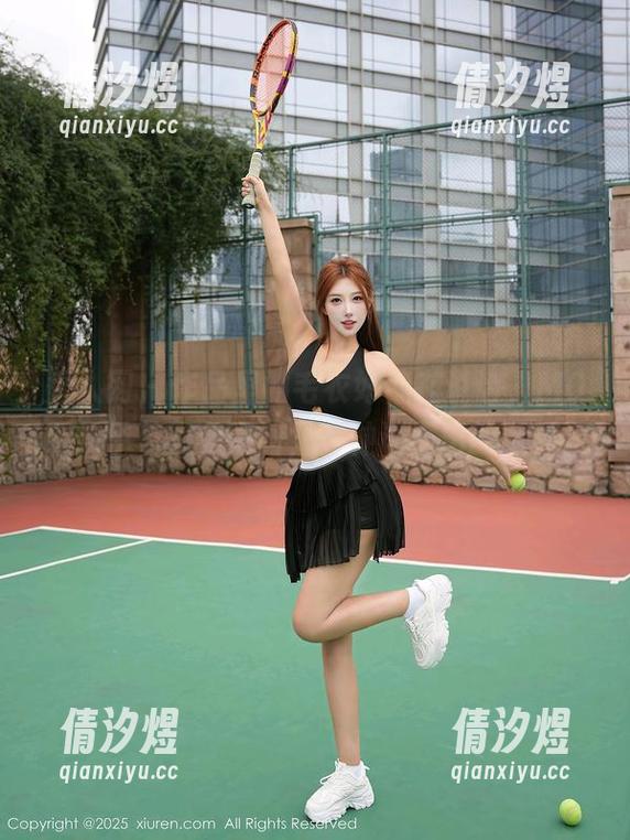 秀人网-MODEL伊若 秀人网 - 作品里的毛衣好像在说话,MODEL伊若和它之间,有种说不出的默契。