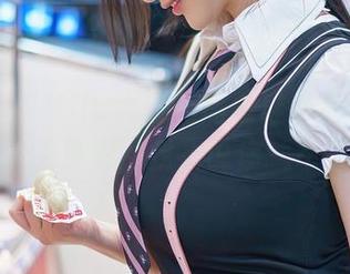 秀人网 – Milk大萌的高跟鞋图包在线等——完全免费，我不说你就不会知道