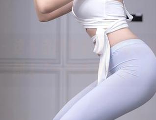 秀人网 – 这高清图册里的伊诺学姐，我头都大了…完美到咋舌。