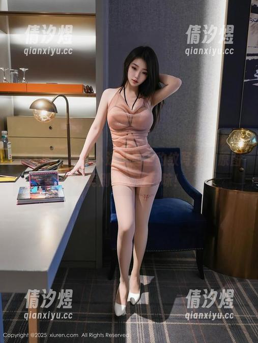 秀人网 - 当是小逗逗遇上豹纹写真，原图中竟别有一番风味！