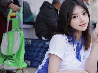 秀人网 – 柚琪Rich的浴室小合集：水蒸气里的灵动与洒脱