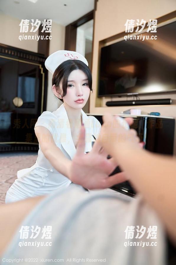 秀人网 - 高清看涵涵Luna的长腿，作品集里的优雅，全靠她自带的气场！