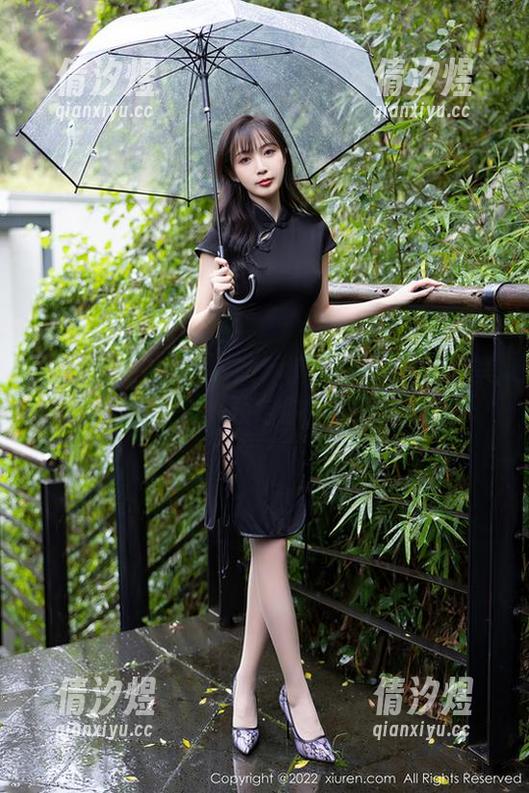 秀人网-顾乔楠Cora 秀人网 - 久等了!顾乔楠Cora的比基尼美臀作品,快来预定你的眼球旅行!