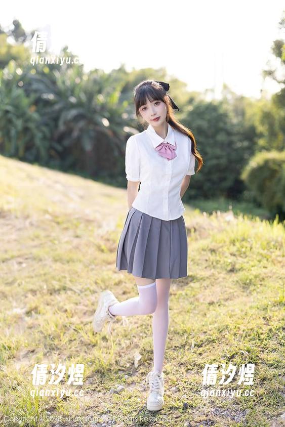 秀人网 - 没错！黄可Christine又来更新泳衣图集，天哪，我这一池水都波动了！