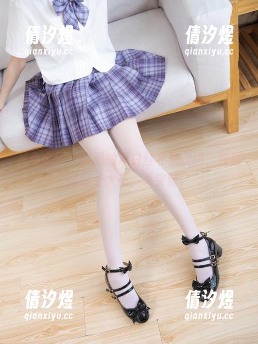 紧急企划 - 小恩的厚白丝私房美图，合格但缺点火花，求突破！