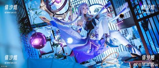 芊芊酱w和她的红裙：一场随意的写真play，不说你也懂
