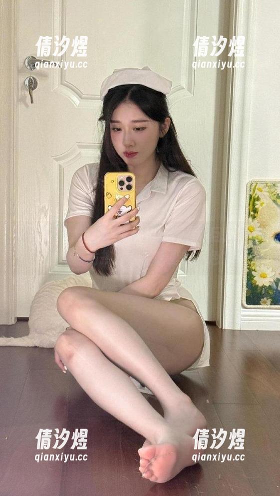 微密圈 - 照片中的女仆装，轩子巨二兔是不是偷偷换上了童话里的角色？