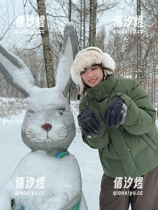 将萌感传递，闪月半和梦梦兔的原图分享来了！