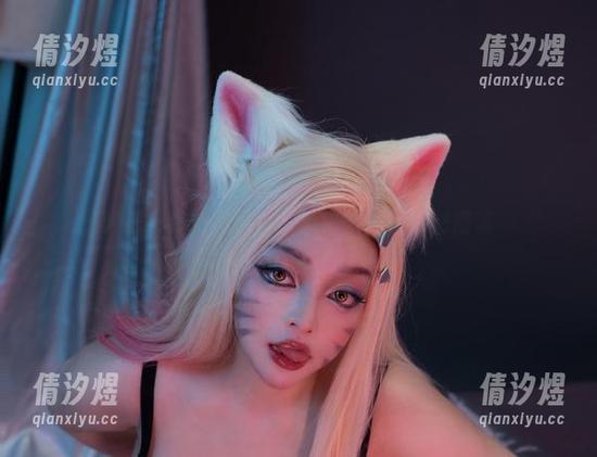阿寨寨 阿寨寨惊艳登场,含羞带怯的吊带袜图集