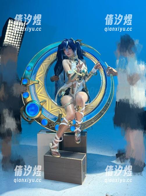 免费图包中隐藏的阿薰kaOri女孩，只为好奇的你，来解锁一下？
