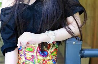 青豆客 – 可蕊娜的照片里，乳牛也该上个妆吗？毕竟它们也要自拍！