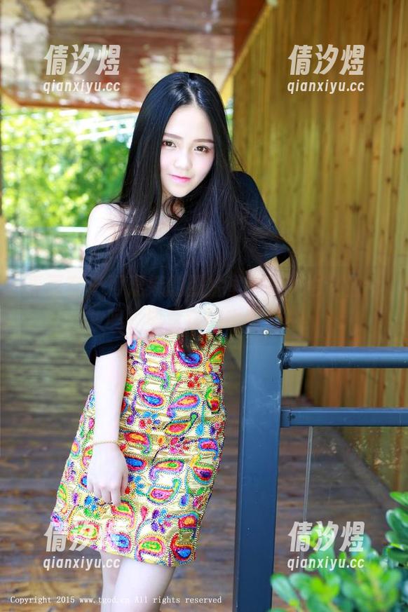 青豆客 - 可蕊娜的照片里，乳牛也该上个妆吗？毕竟它们也要自拍！